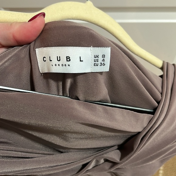 Club L London maternity dress - Picture 8 of 9